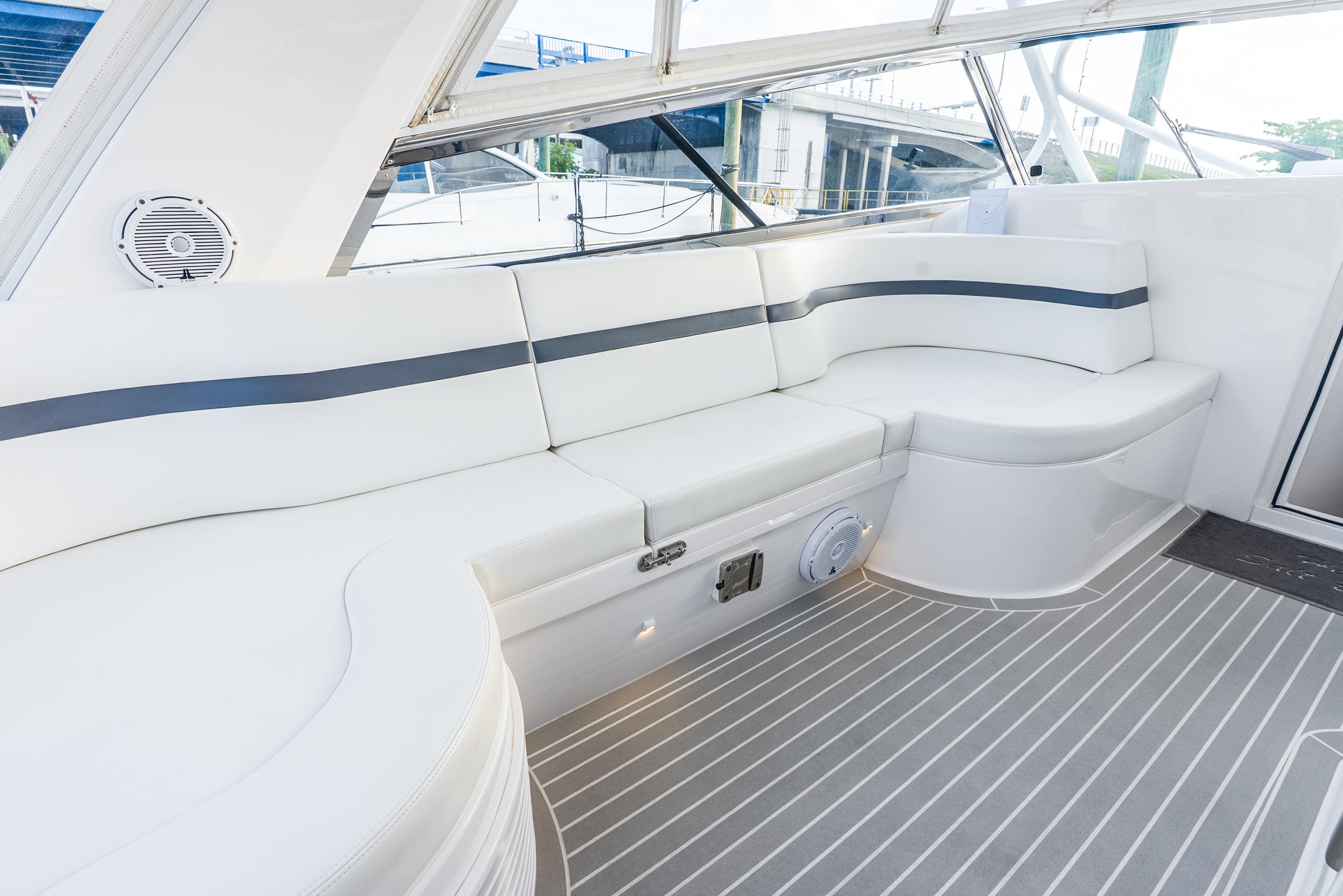 Intrepid-475 Sport Yacht 2019-Her Salt Bouys SC-US-9432059 | Thumbnail