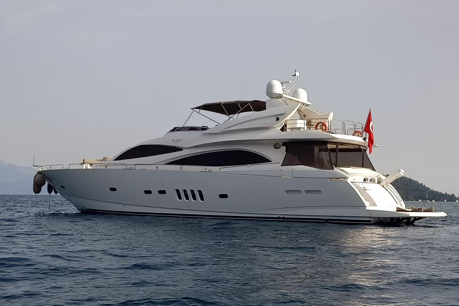 Sunseeker 94 Yacht