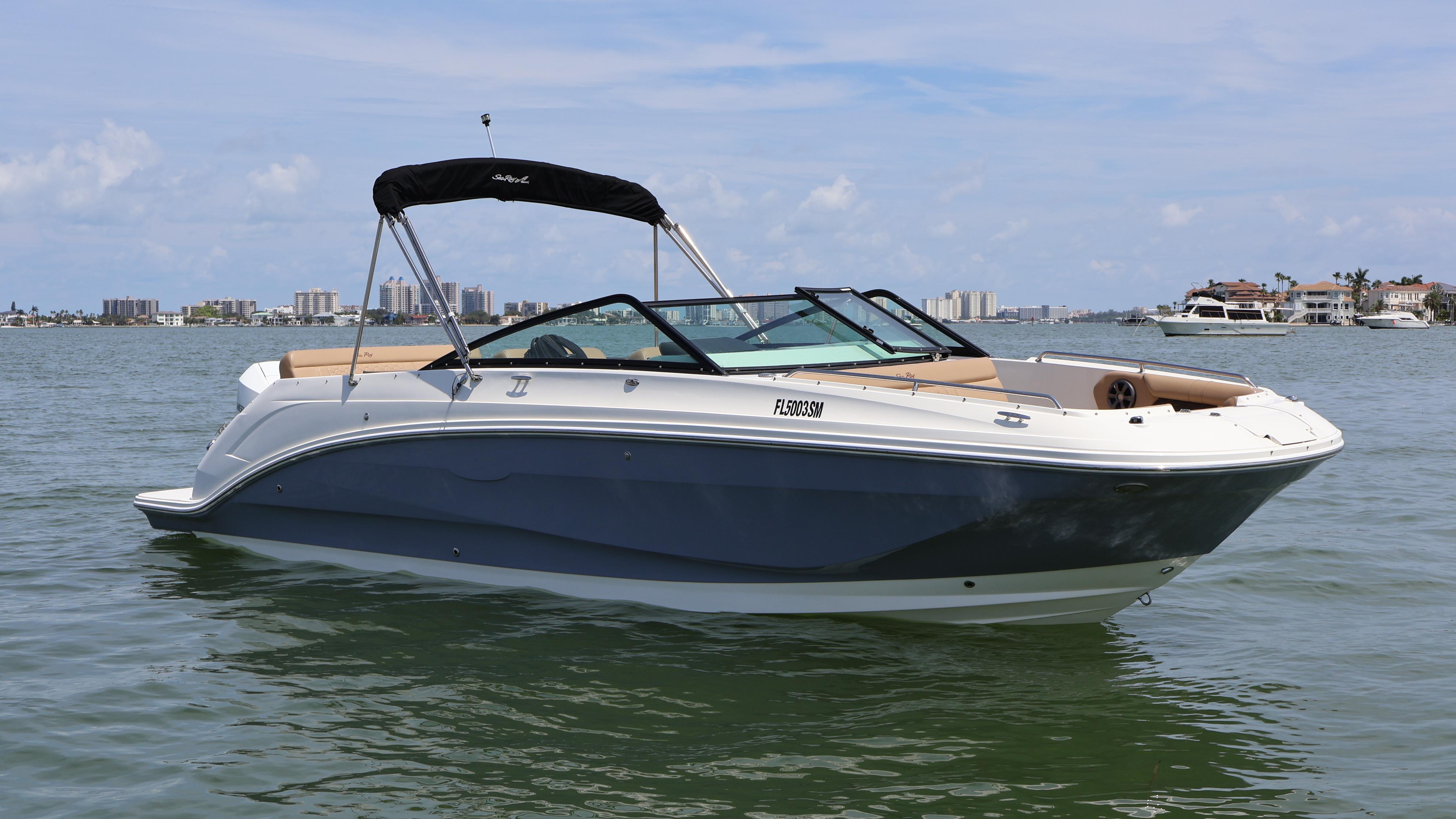 2019 Sea Ray SDX 250 Outboard