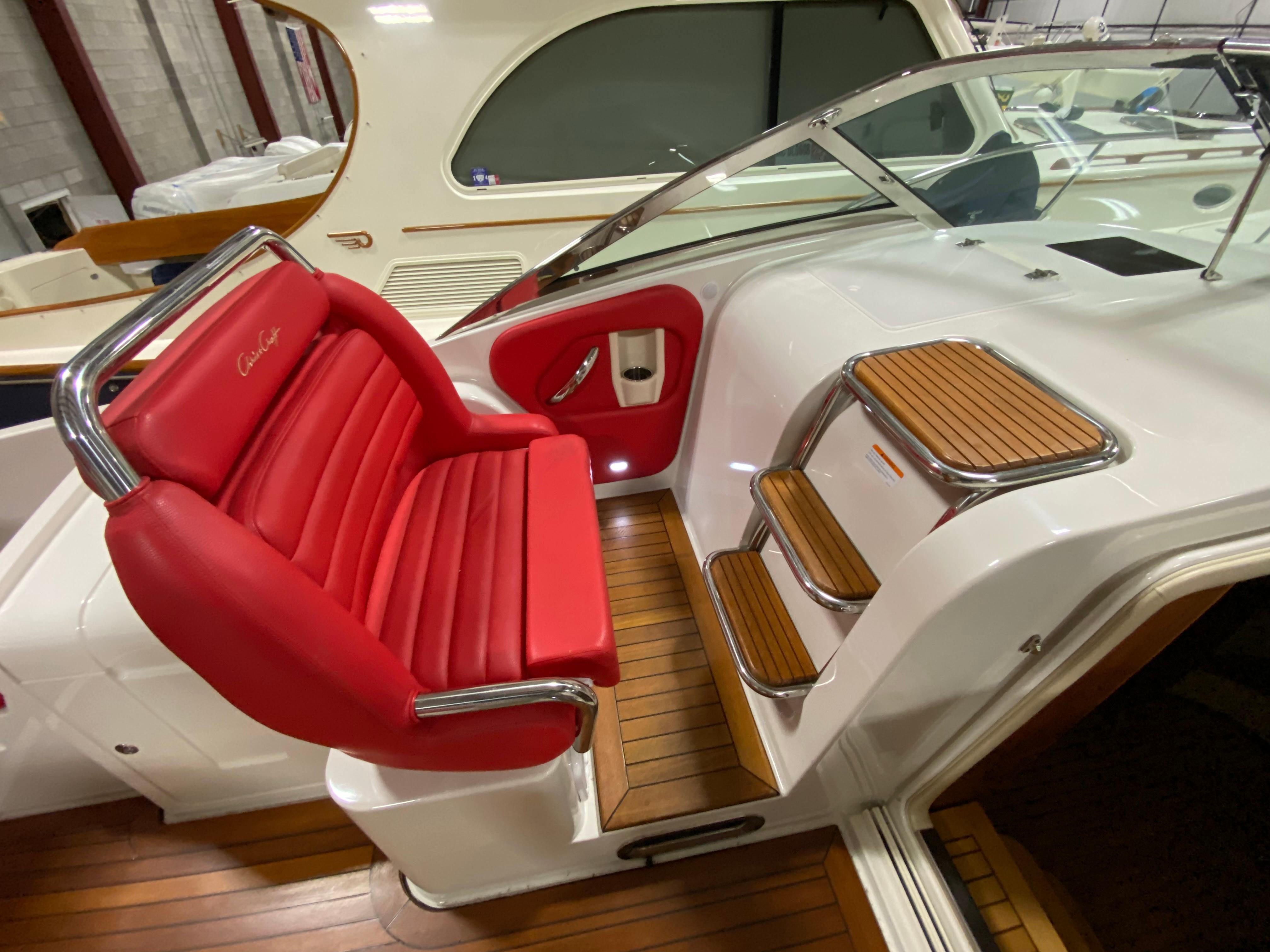 Chris-Craft Corsair 36 2013 | HMY Yachts