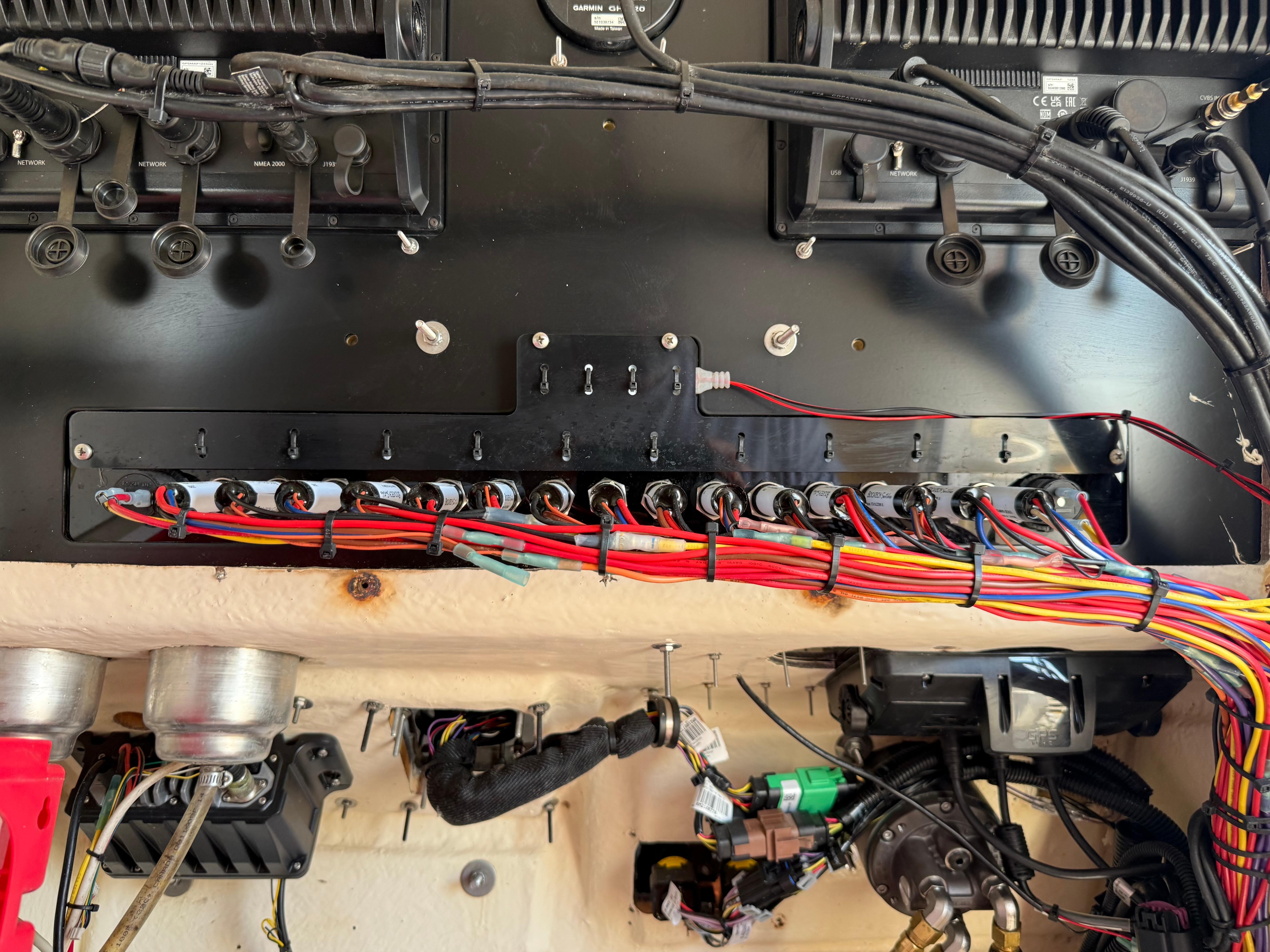 2008-world-cat-270-te-power-9792008-978176696-0-130520250657-43