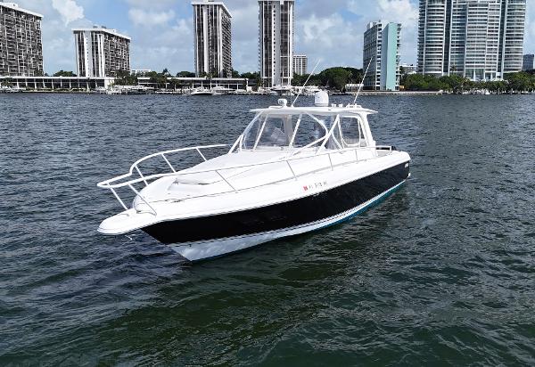 39' Intrepid, Listing Number 100917264, - Photo No. 3