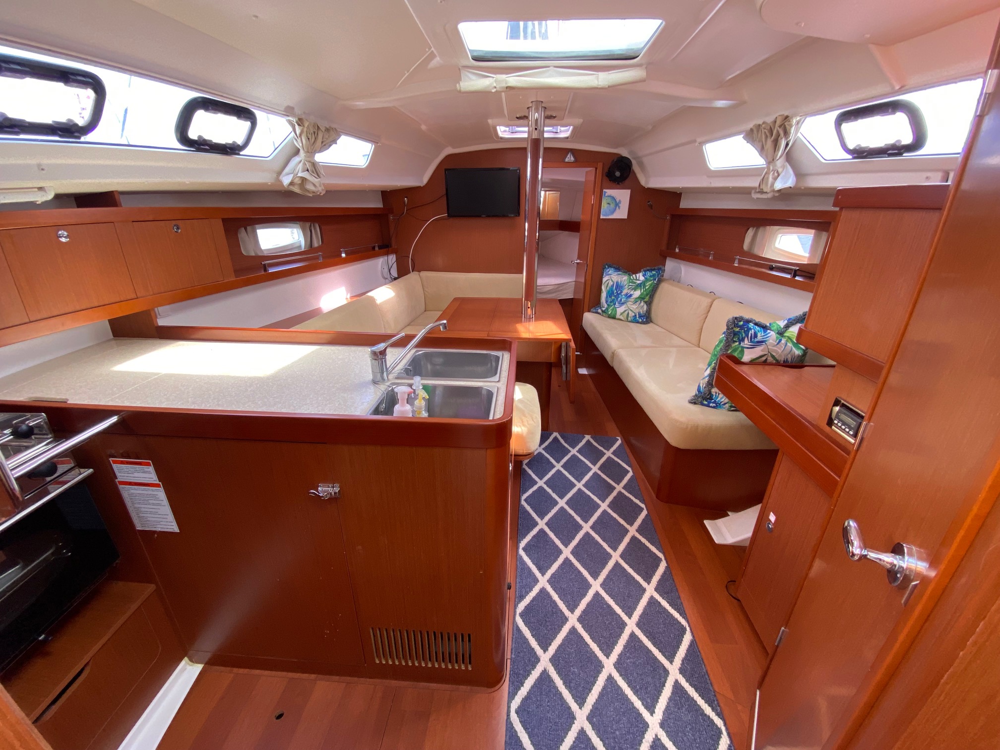 Yacht Photos Pics