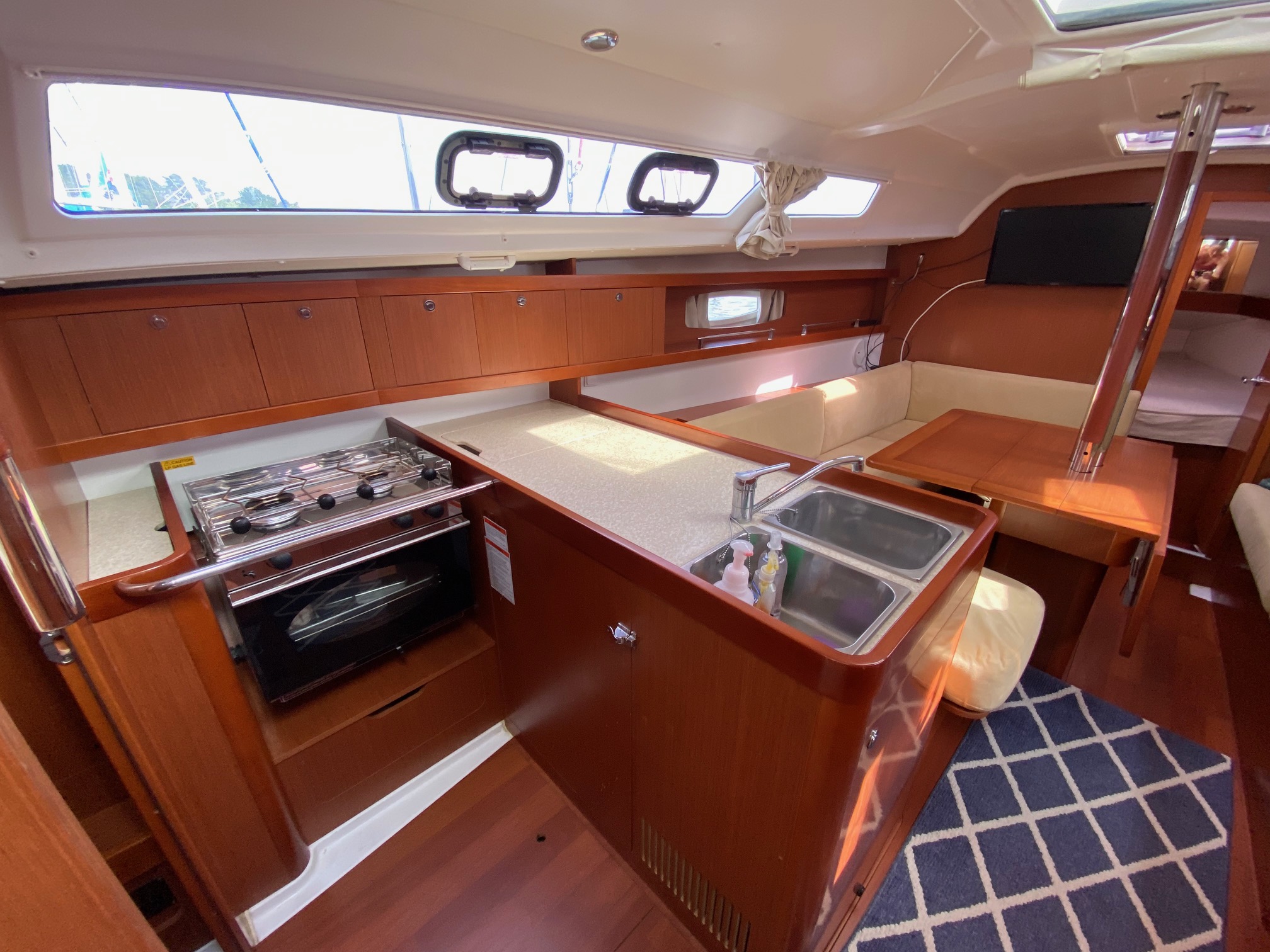 Yacht Photos Pics