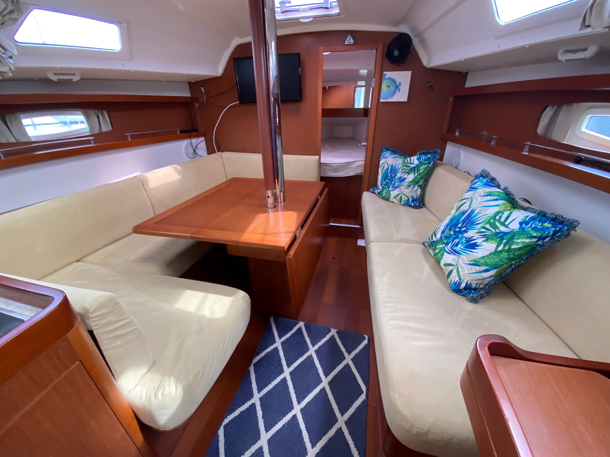 Yacht Photos Pics