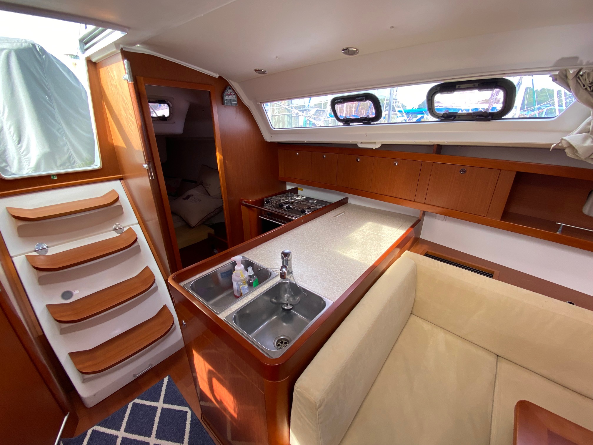 Yacht Photos Pics