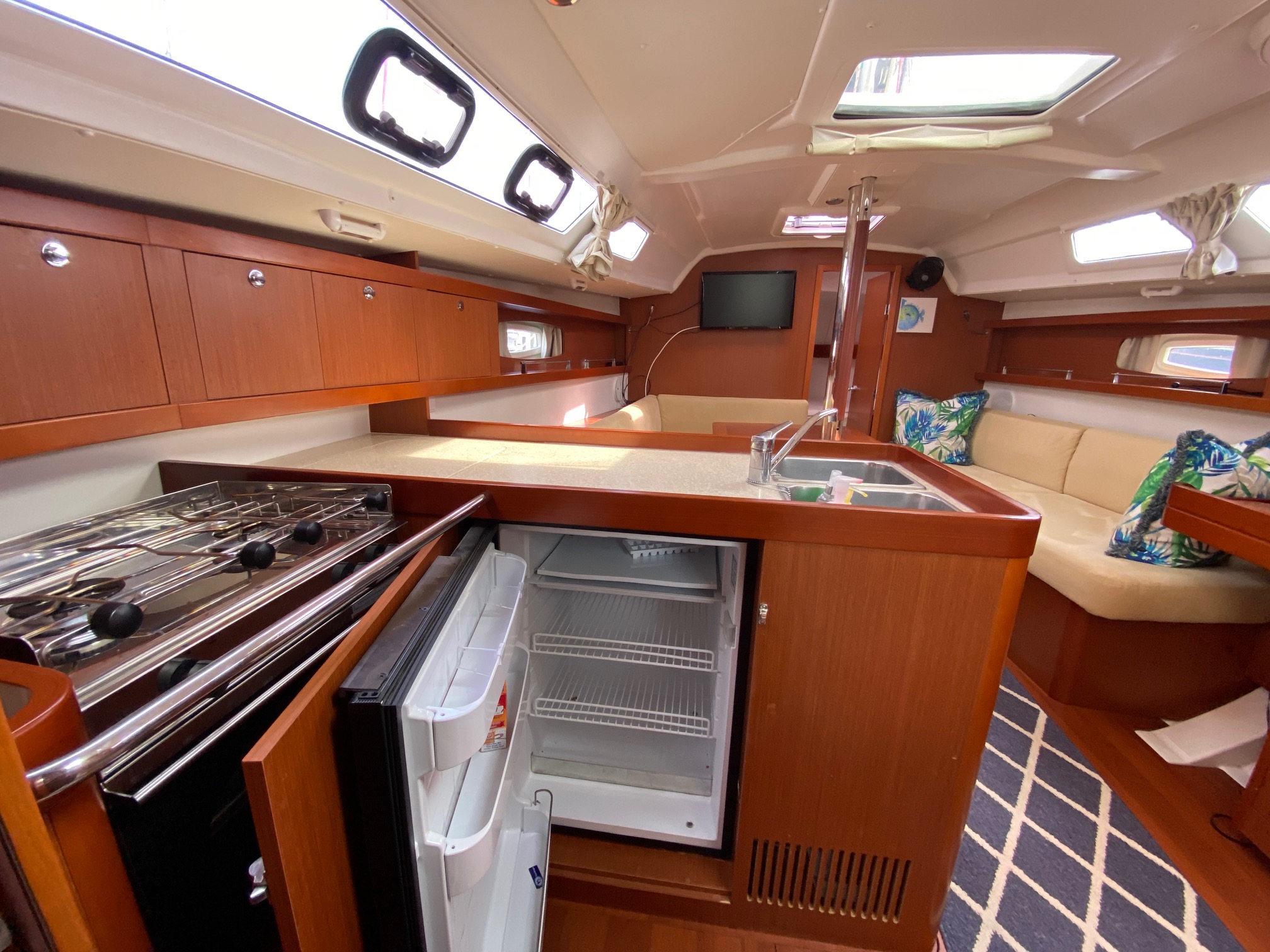 Yacht Photos Pics