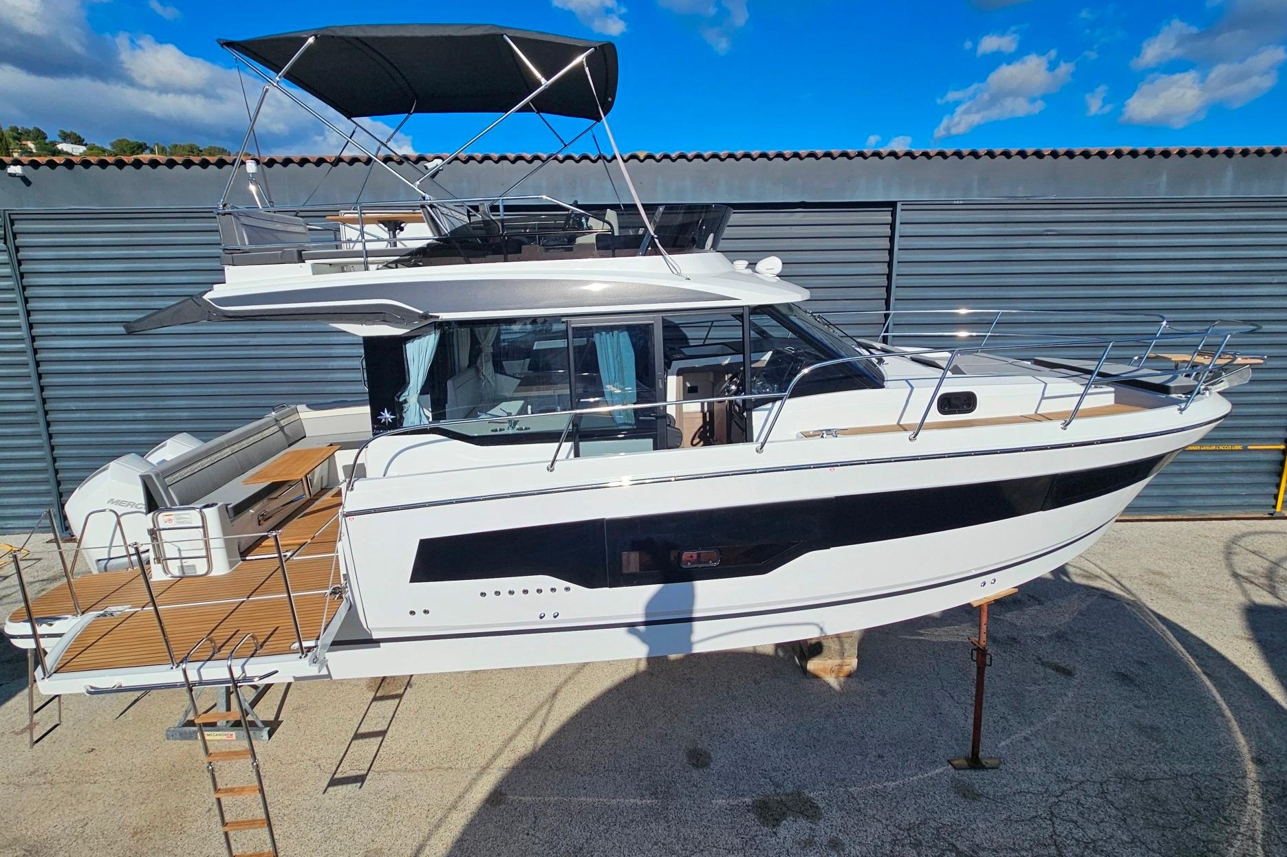 Jeanneau Merry Fisher 1095 Fly Serie 2