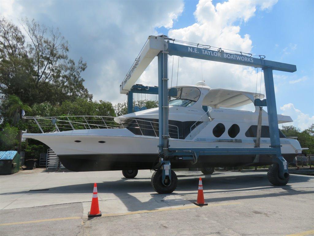 Bluewater Yachts-Millennium Series 58 2000 -FL-US-9622097 | Thumbnail