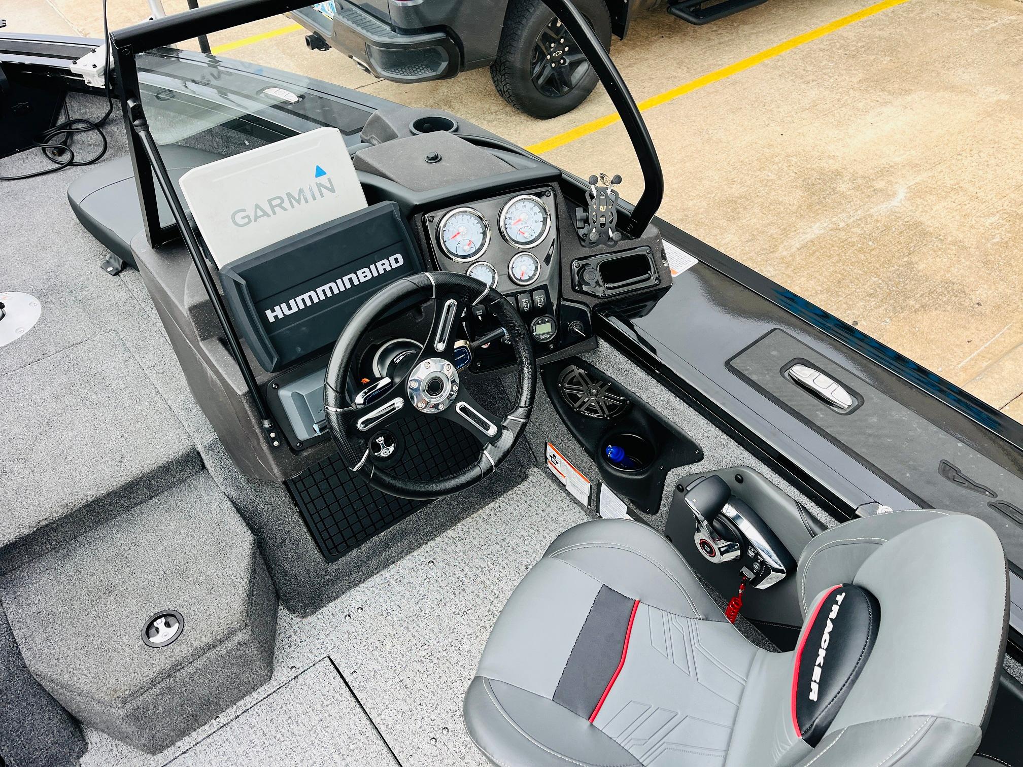 2023 Tracker Targa V-19 WT