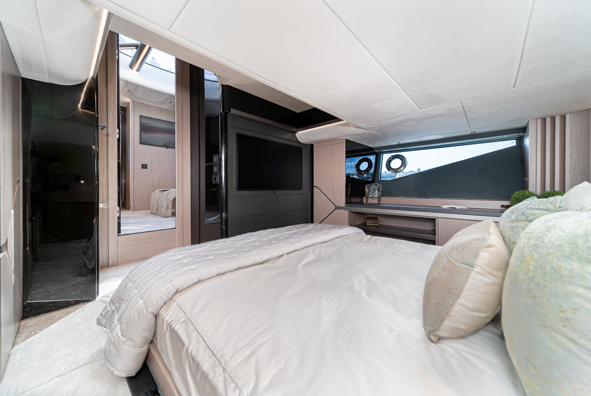 2024 Sunseeker Superhawk 55 #SS710-24 inventory image at Sun Country Yachts, Newport Marina 2024 Sunseeker Superhawk 55 #SS710-24 inventory image at Sun Country Yachts, Newport Marina