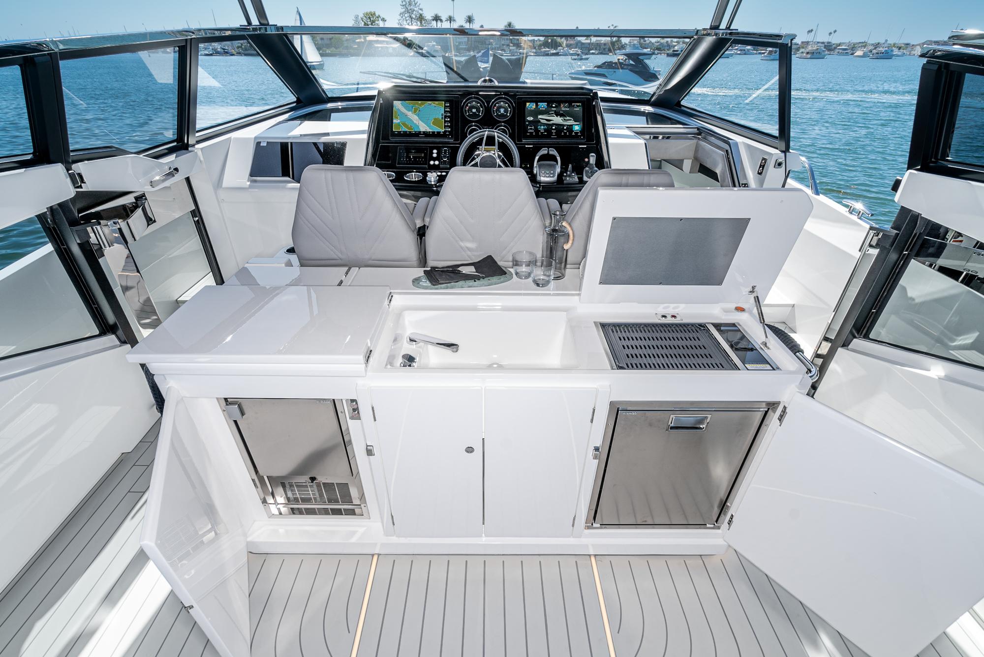 2024 Sunseeker Superhawk 55 #SS710-24 inventory image at Sun Country Yachts, Newport Marina 2024 Sunseeker Superhawk 55 #SS710-24 inventory image at Sun Country Yachts, Newport Marina
