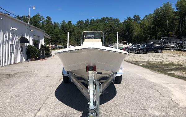 2021 Bulls Bay boat for sale, model of the boat is 2000 & Image # 7 of 30