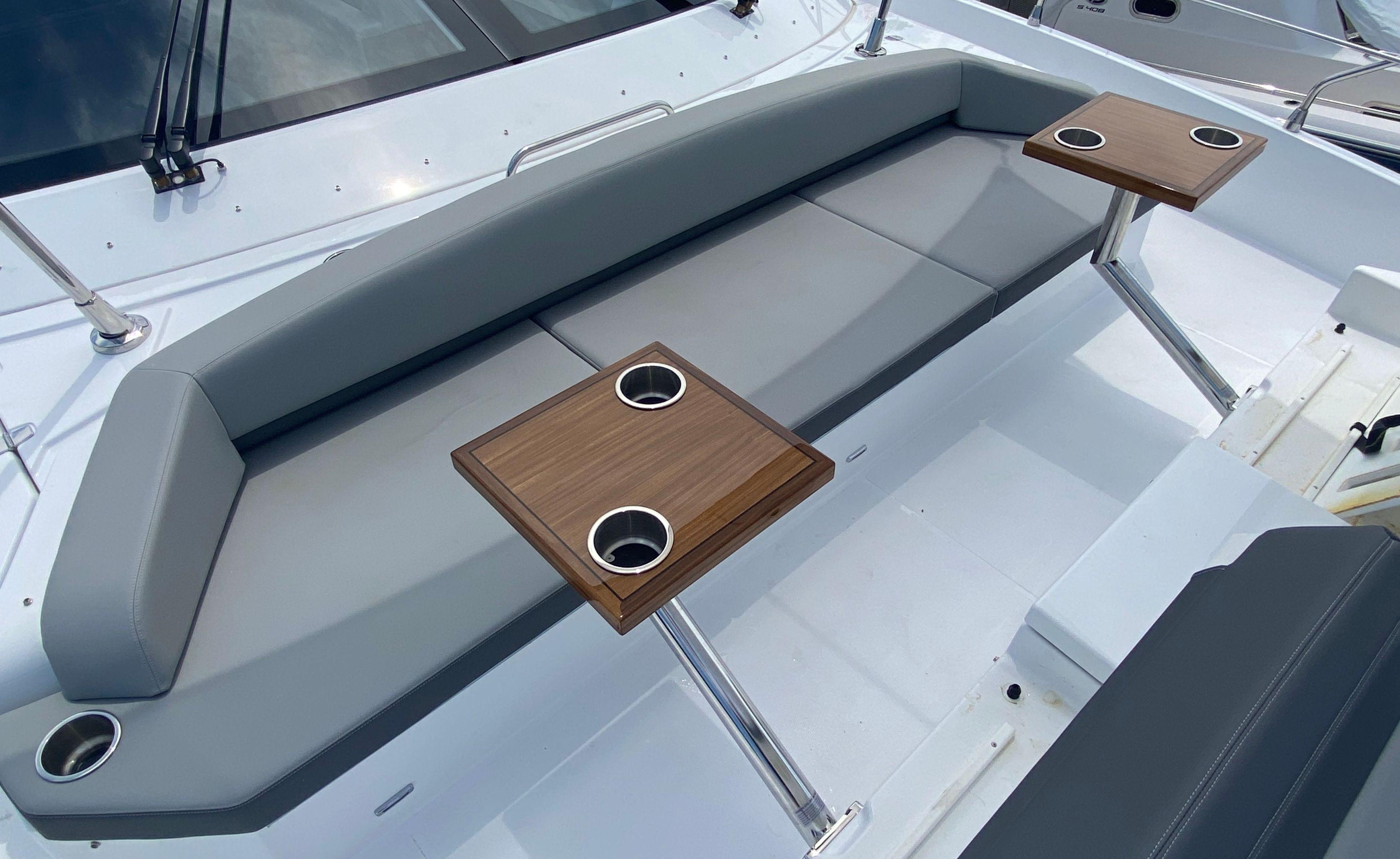 Cruisers Yachts-60 Fly 2022-RADIANT NY-US-9652120 | Thumbnail