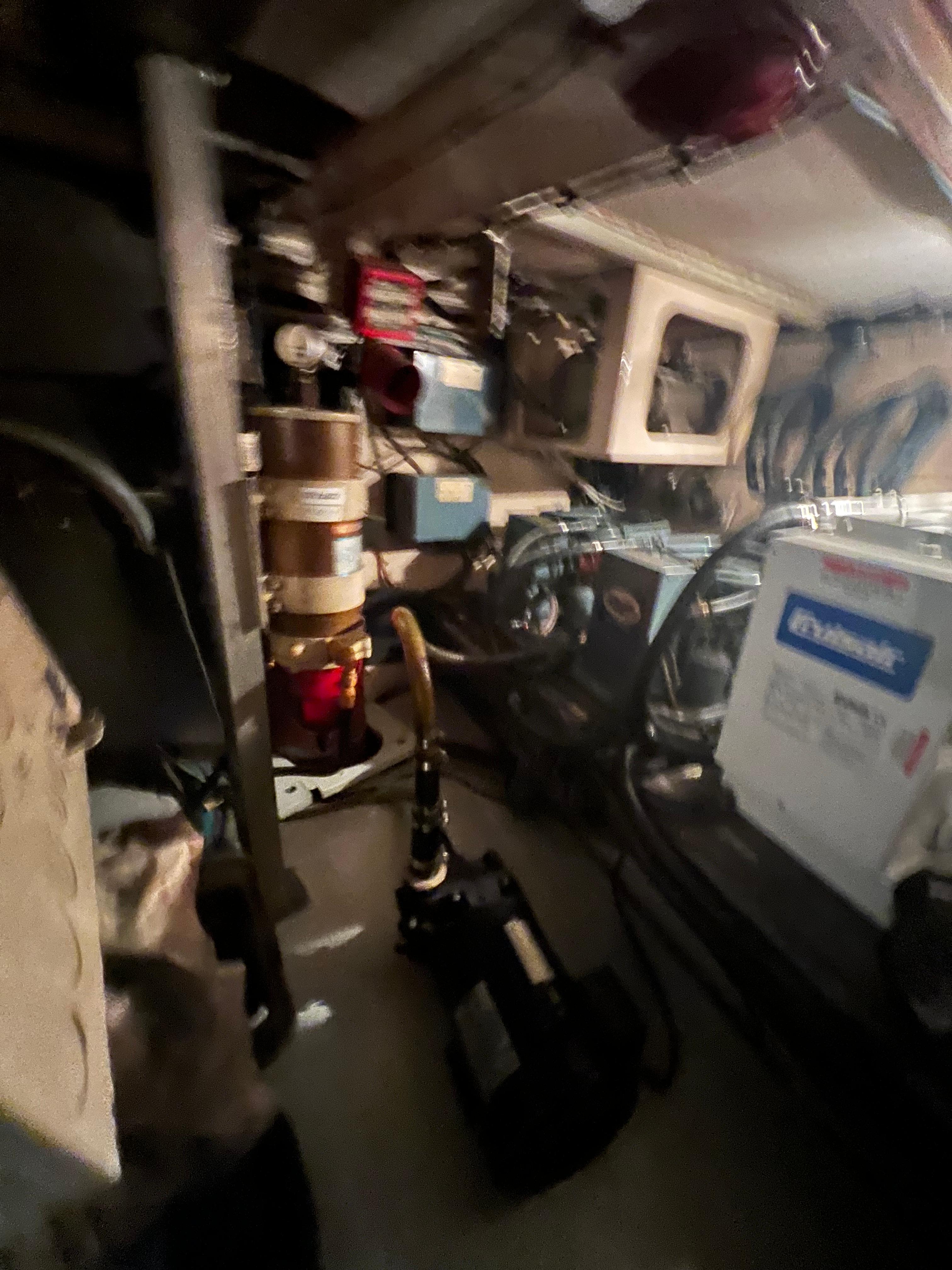 Hatteras-61 CPMY 1984-MY CHANTICLEER MI-US-Generator room-9842121 | Thumbnail