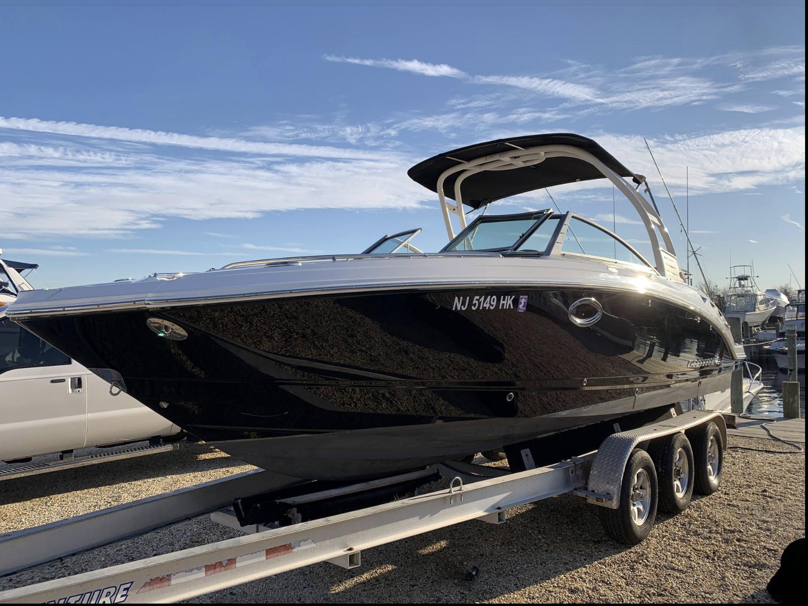 M 7785 CF Knot 10 Yacht Sales