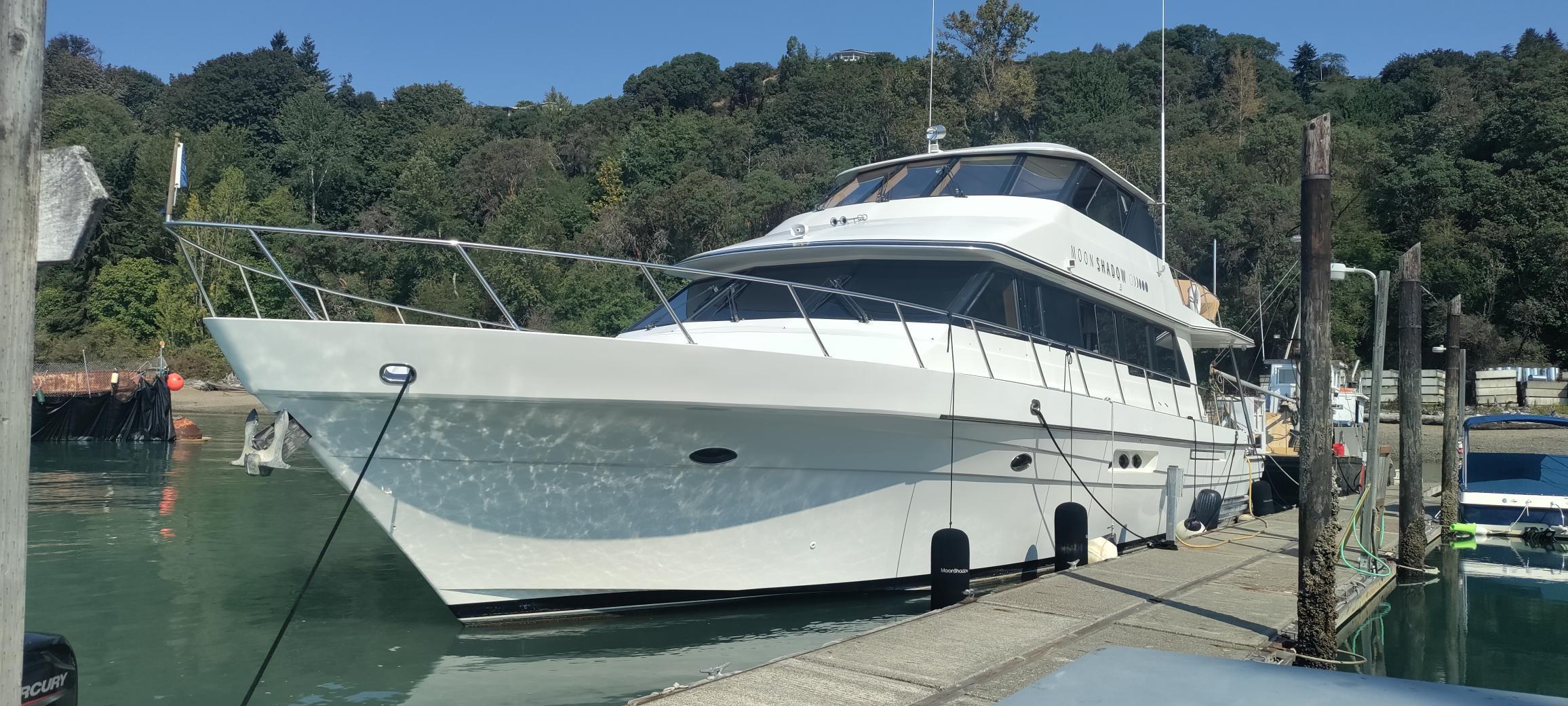 1996 Wendon 72 Skylounge #TBBJW72 inventory image at Sun Country Marine Group, Seattle, WA 1996 Wendon 72 Skylounge #TBBJW72 inventory image at Sun Country Marine Group, Seattle, WA