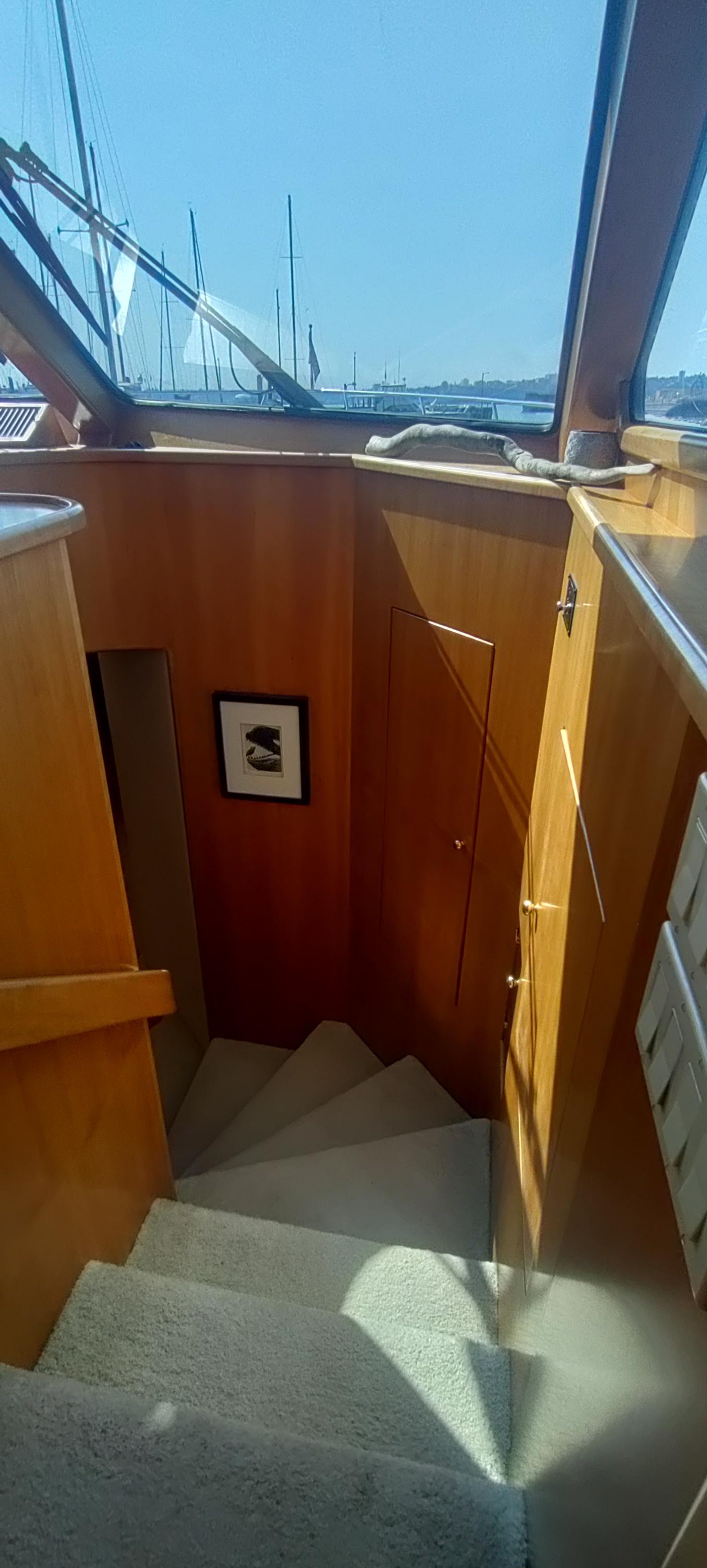 1996 Wendon 72 Skylounge #TBBJW72 inventory image at Sun Country Marine Group, Seattle, WA 1996 Wendon 72 Skylounge #TBBJW72 inventory image at Sun Country Marine Group, Seattle, WA