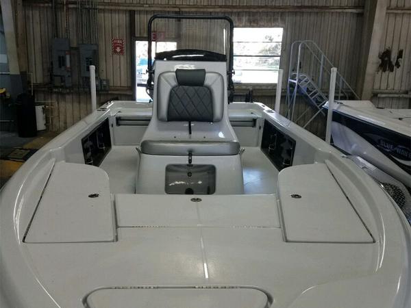 2021 Blue Wave boat for sale, model of the boat is 2000PUREBAY & Image # 5 of 6