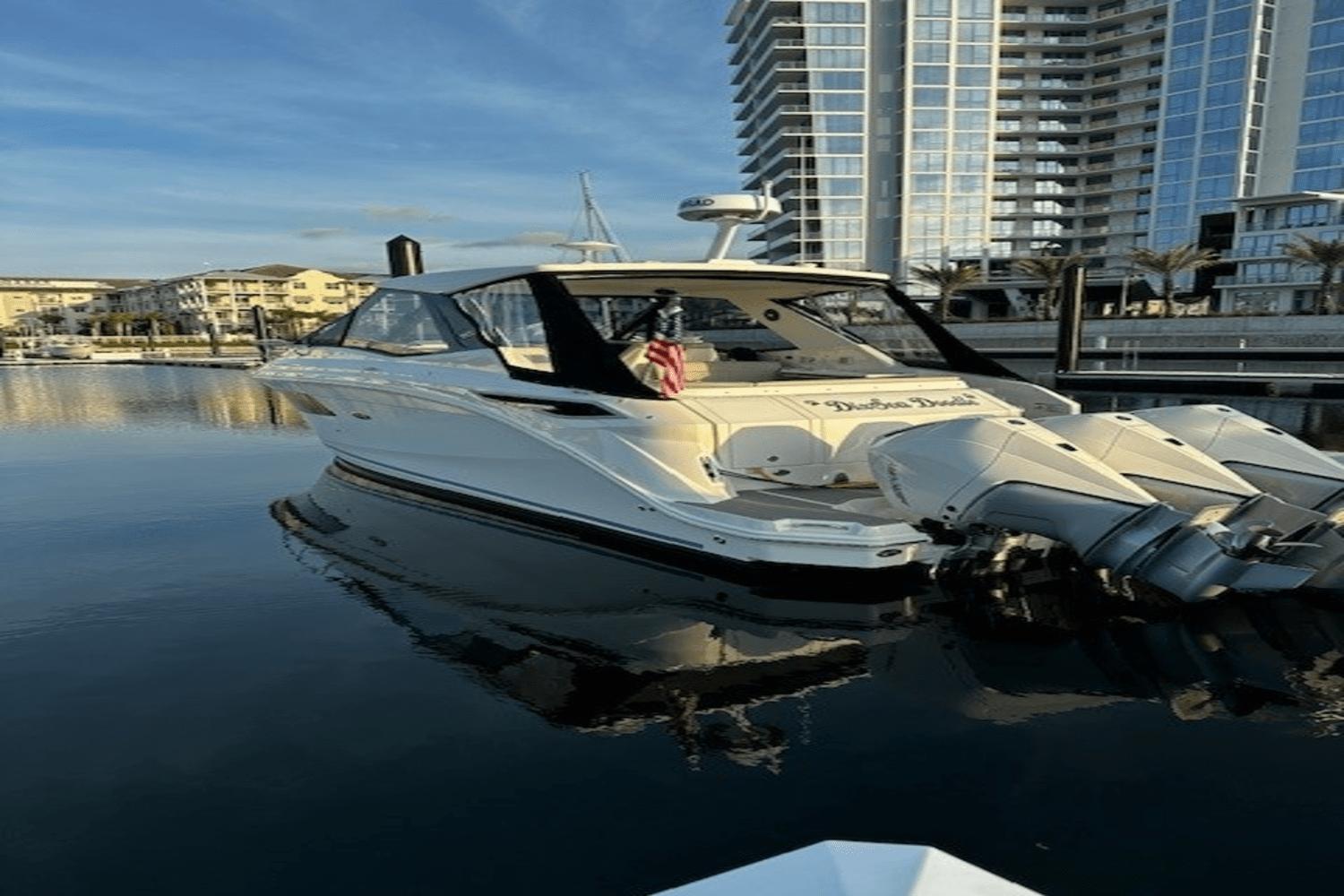 39 ft Sea Ray 2010