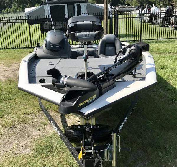 2019 Tracker Boats boat for sale, model of the boat is Pro Team™ 195  TXW Tournament Edition & Image # 7 of 11