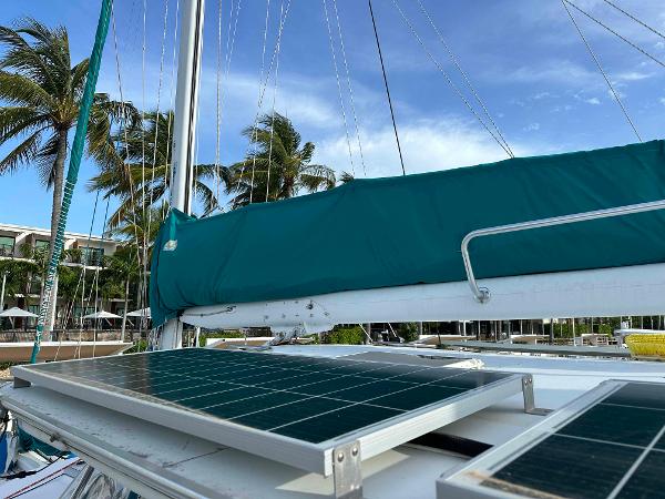 42' Manta, Listing Number 100917068, - Photo No. 38