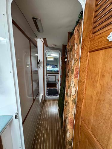 42' Manta, Listing Number 100917068, - Photo No. 55