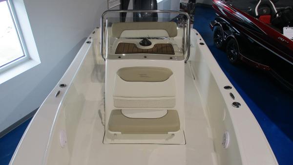 2021 Pioneer boat for sale, model of the boat is 180 Sportfish & Image # 6 of 36