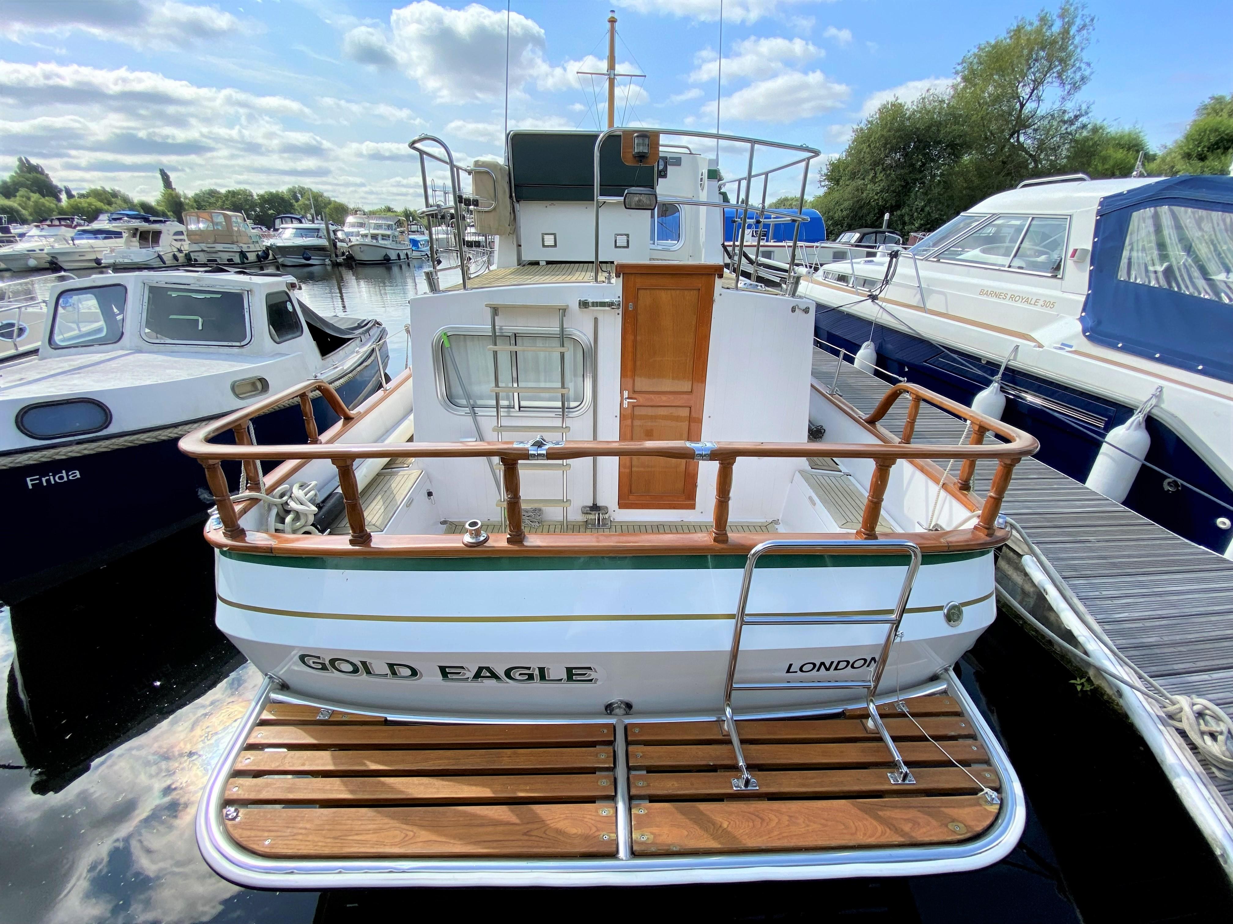 1992 Eagle 32 Trawler Pilothouse