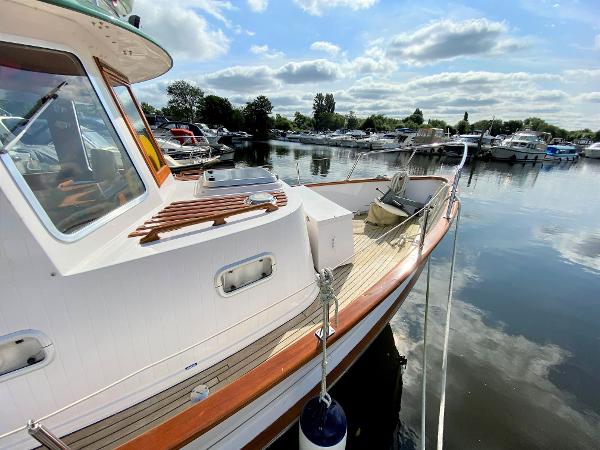 1992 Eagle 32 Trawler Pilothouse