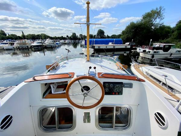 1992 Eagle 32 Trawler Pilothouse