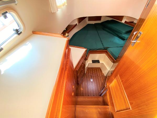 1992 Eagle 32 Trawler Pilothouse