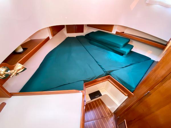 1992 Eagle 32 Trawler Pilothouse