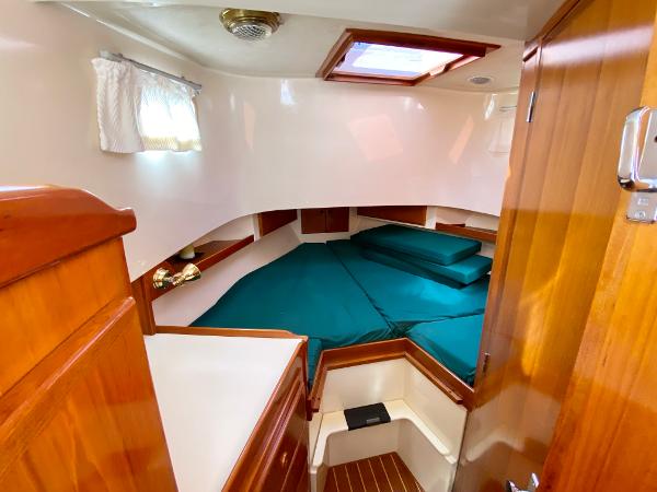 1992 Eagle 32 Trawler Pilothouse