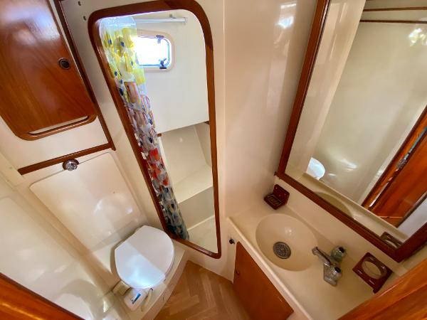 1992 Eagle 32 Trawler Pilothouse