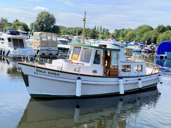 1992 Eagle 32 Trawler Pilothouse