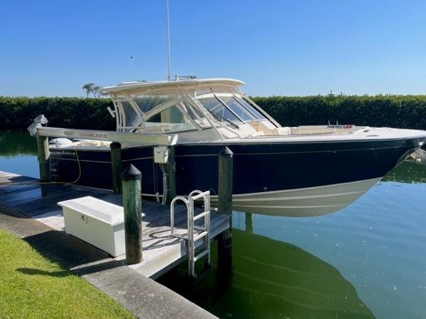 30' Grady-White, Listing Number 100916001, Image No. 1