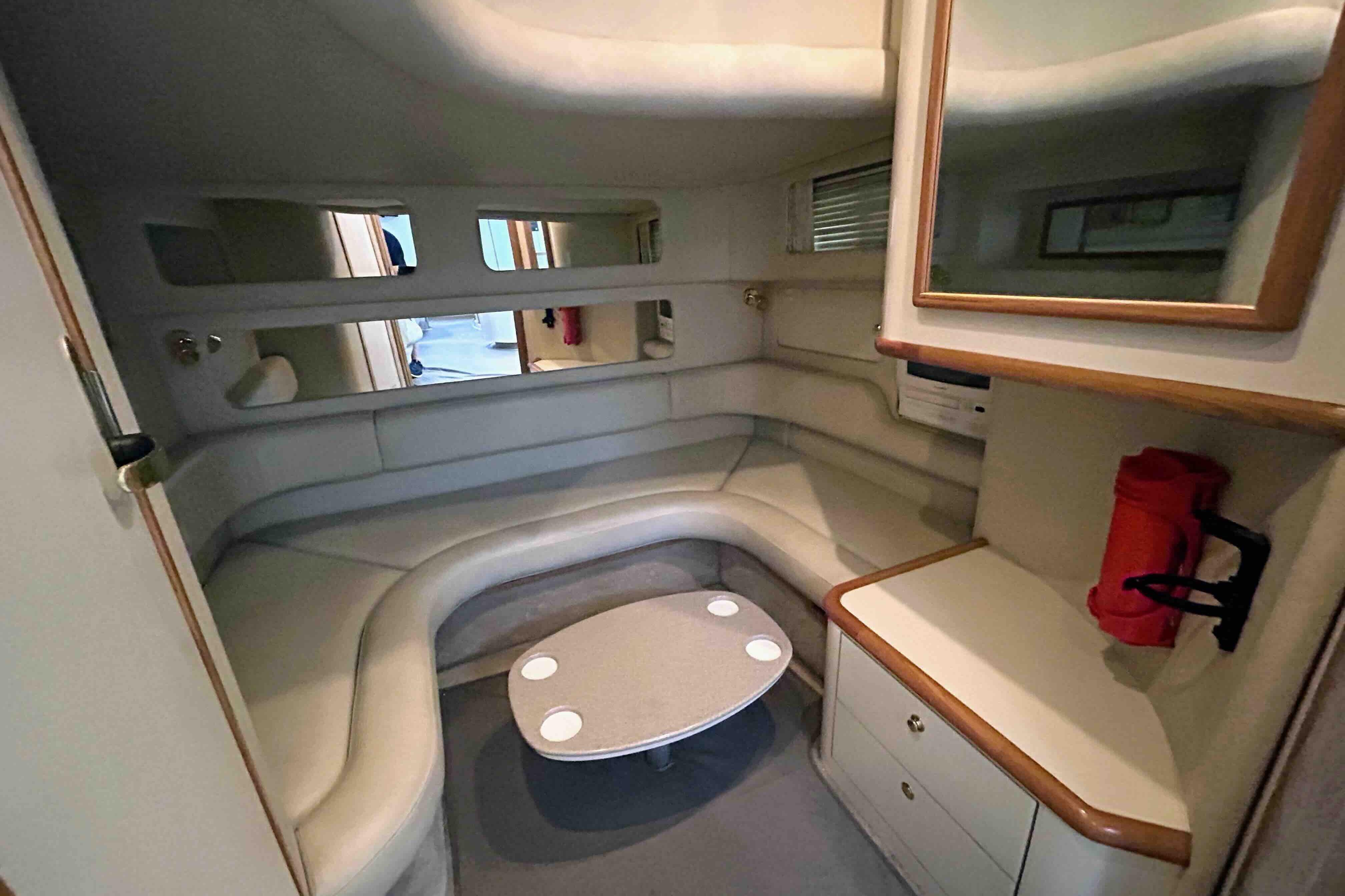 NY 10499 BS Knot 10 Yacht Sales NY 10499 BS Knot 10 Yacht Sales