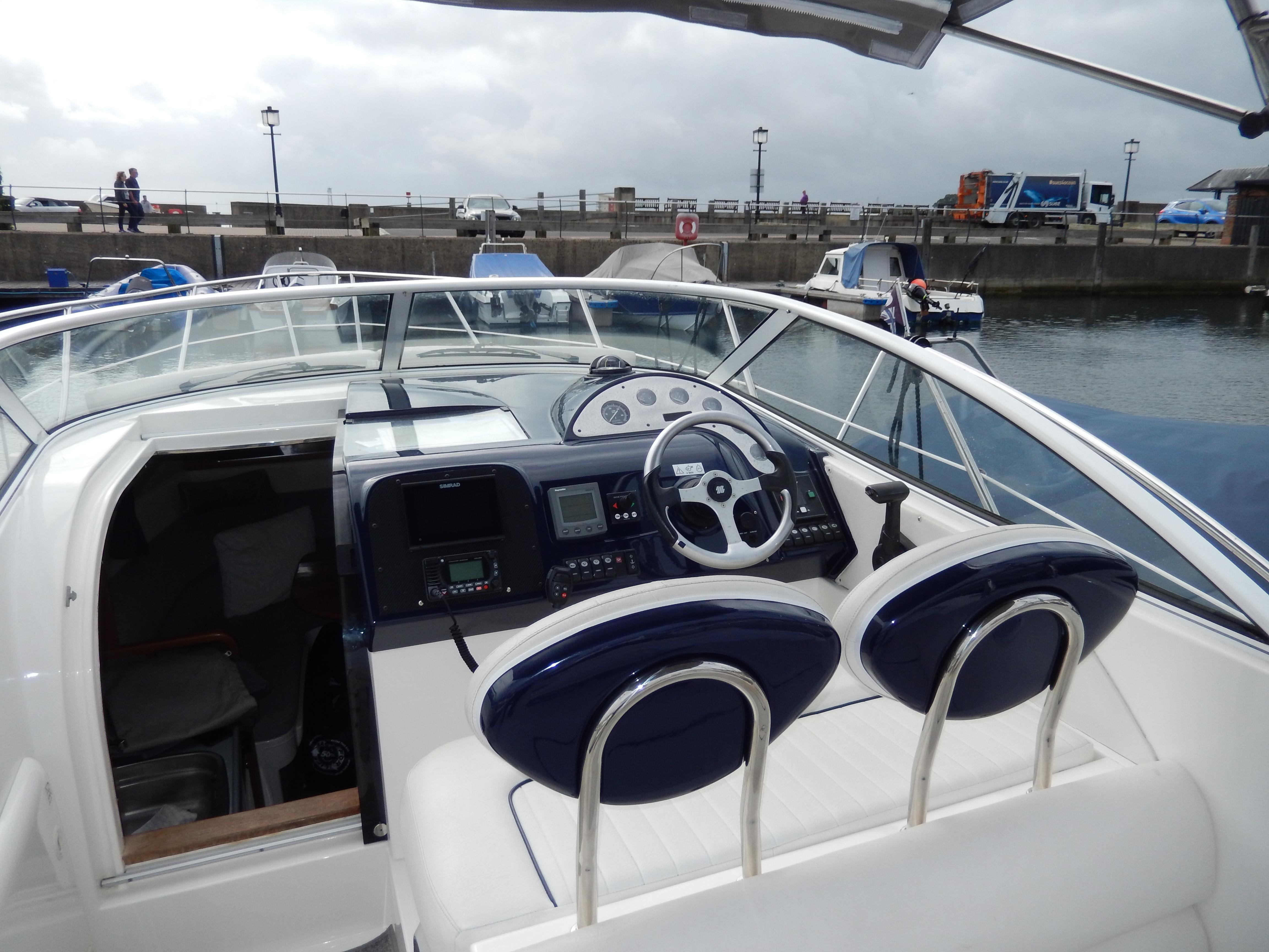 2003 Sealine S23 Sports Cruiser