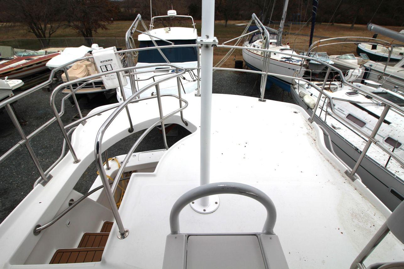 M 10574 CF Knot 10 Yacht Sales M 10574 CF Knot 10 Yacht Sales