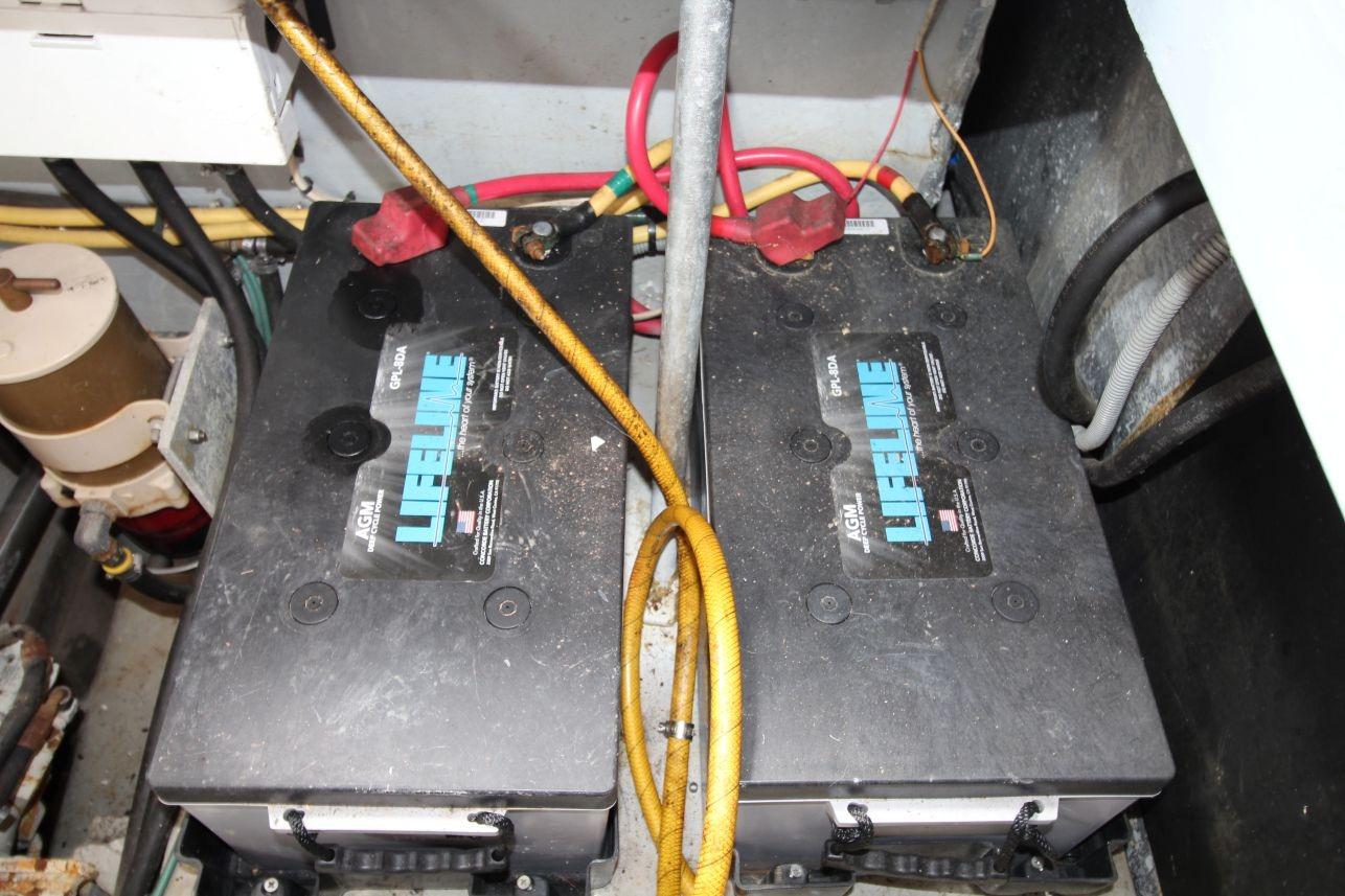 M 10574 CF Knot 10 Yacht Sales M 10574 CF Knot 10 Yacht Sales