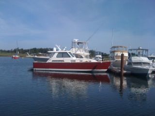 Claret Red Hull