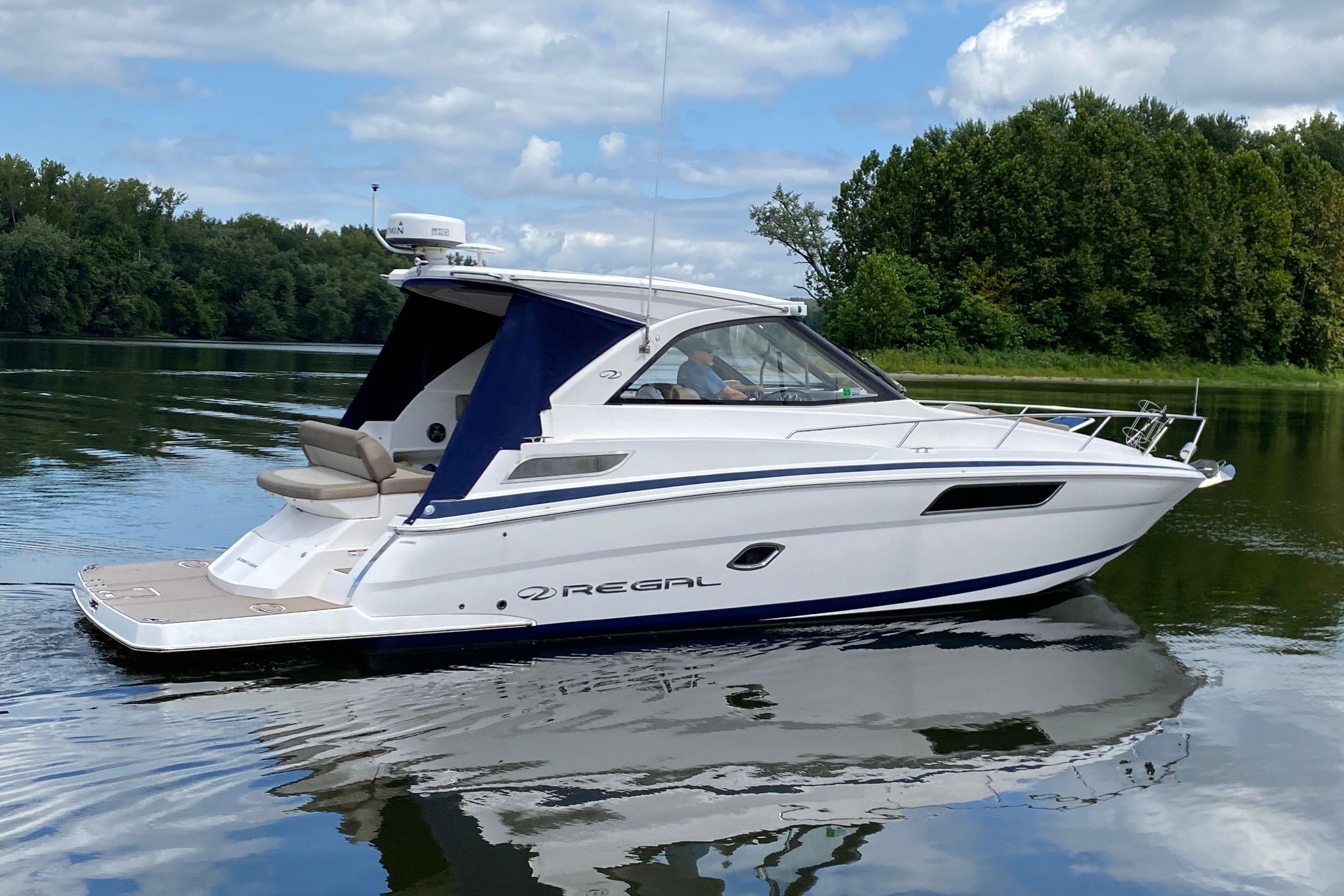 2014 Regal 35 Sport Coupe-2
