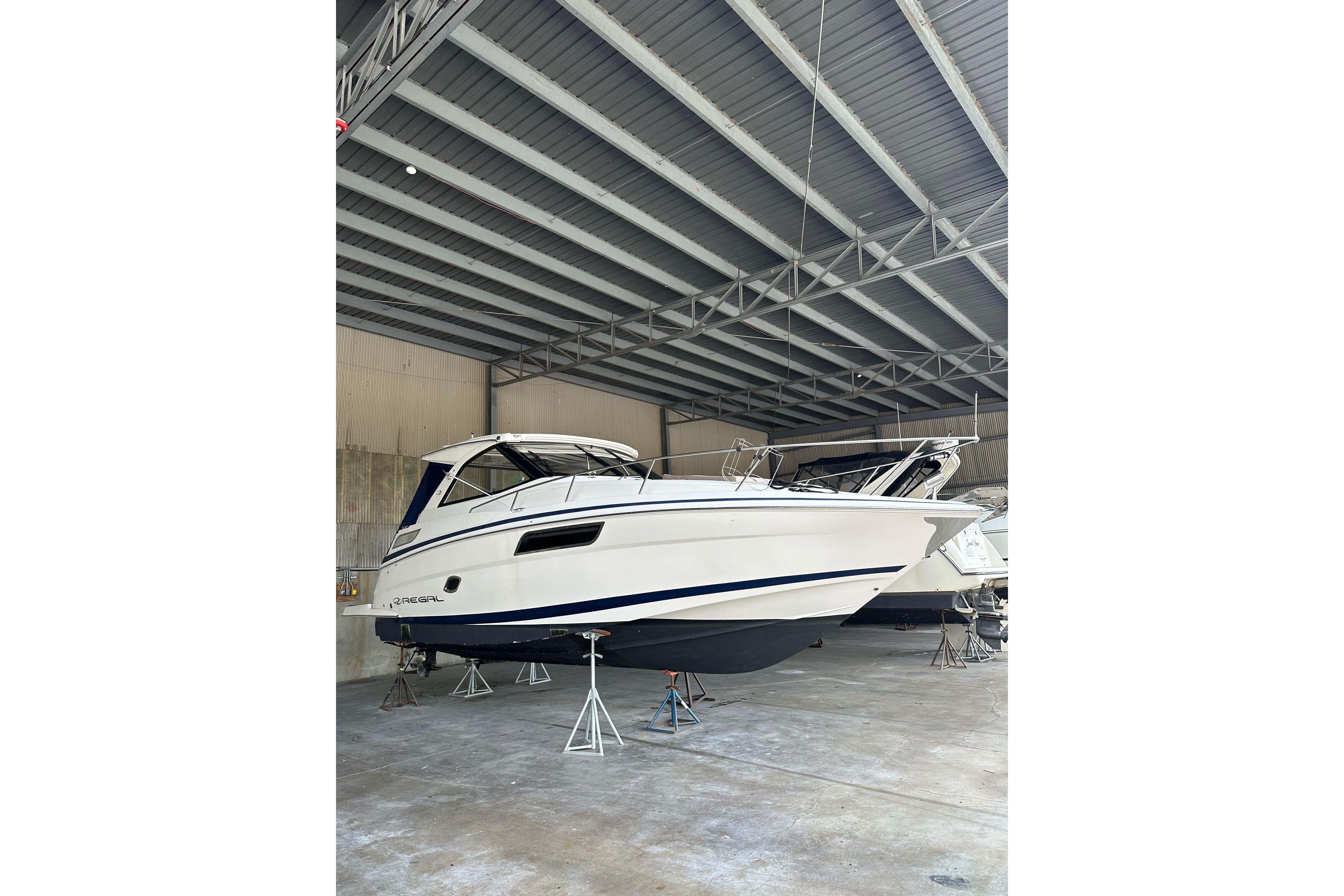 2014 Regal 35 Sport Coupe-6