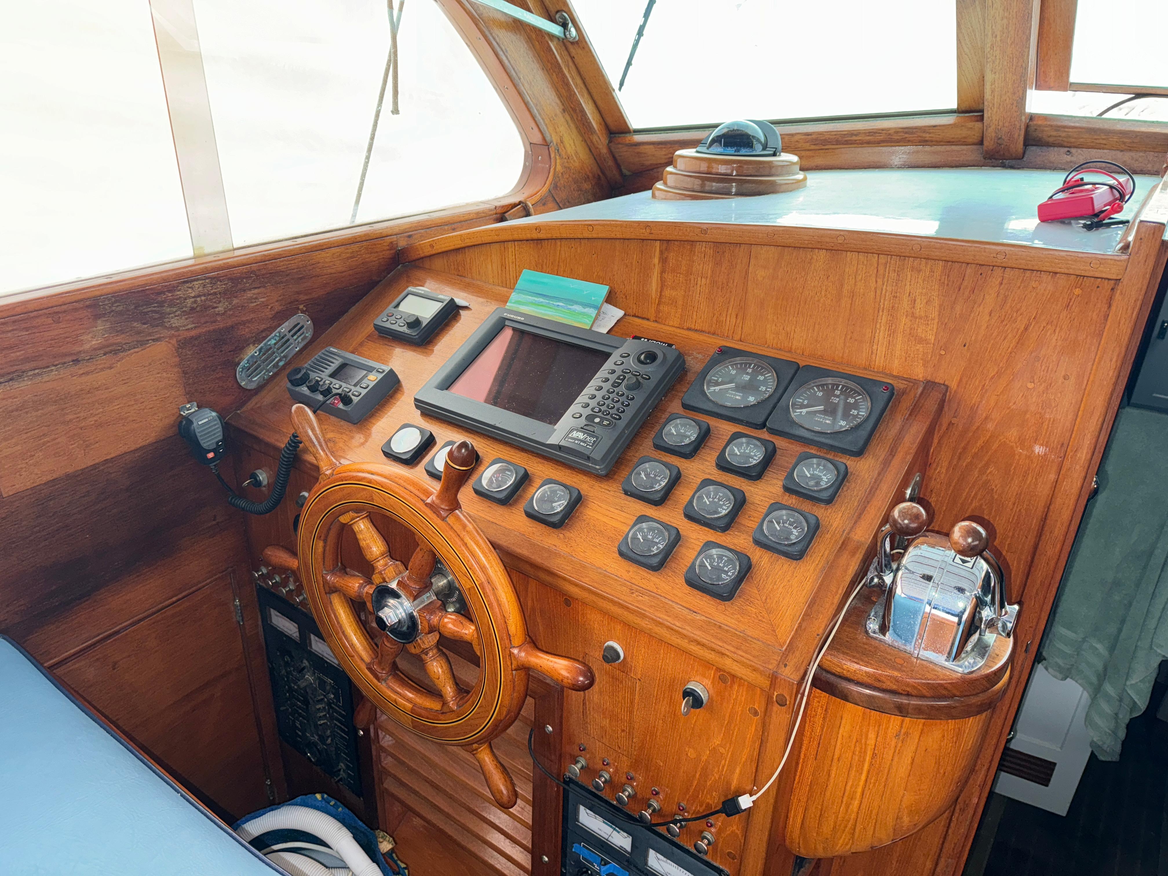 KU CHU - 1947 Rhodes Nevins Picnic Boat gallery image 6