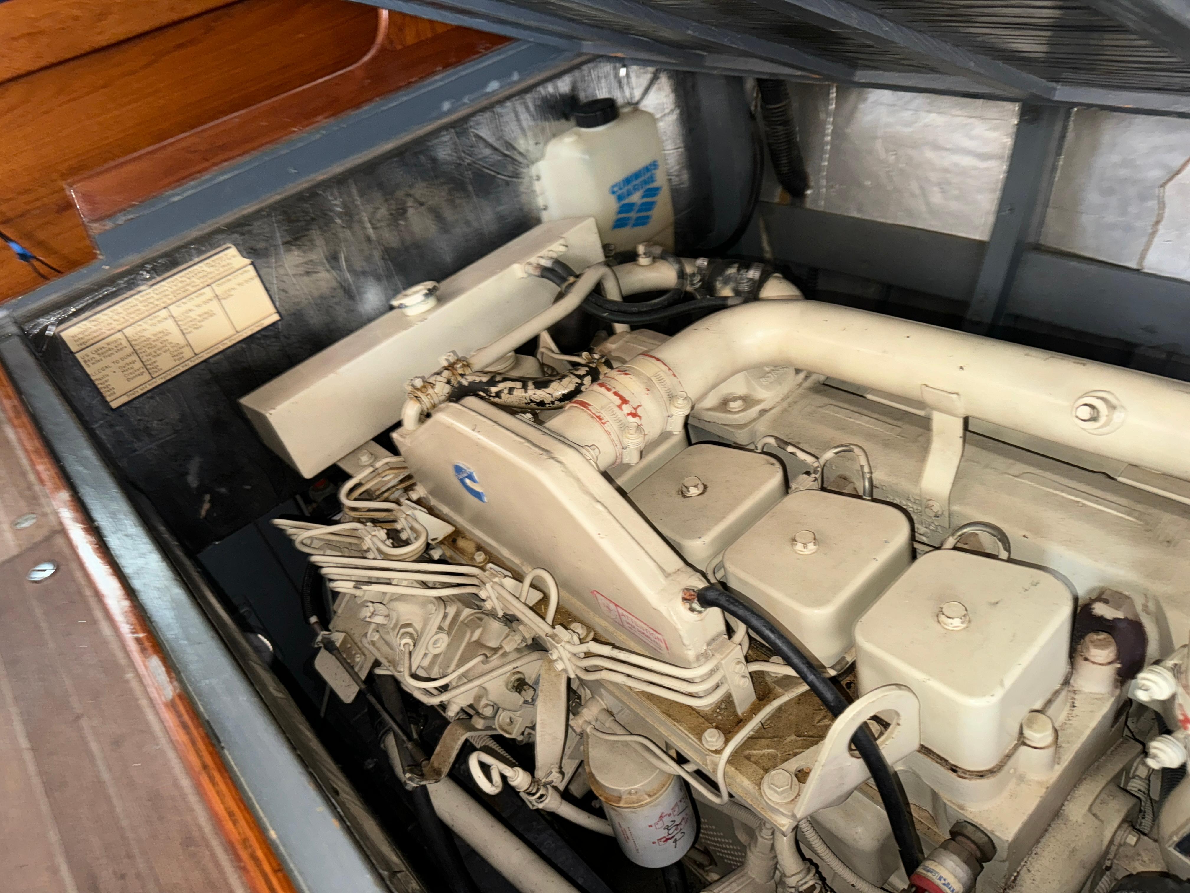 KU CHU - 1947 Rhodes Nevins Picnic Boat gallery image 18