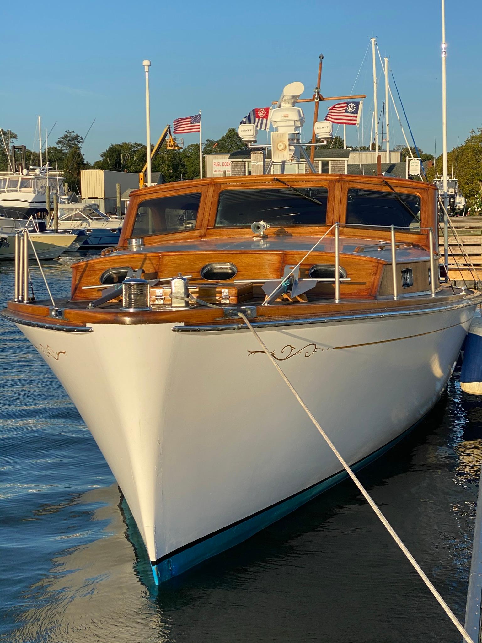 KU CHU - 1947 Rhodes Nevins Picnic Boat gallery image 3