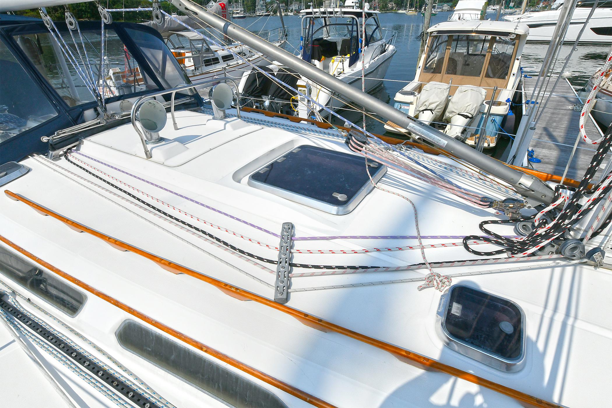 Newport RI Yacht Brokerage