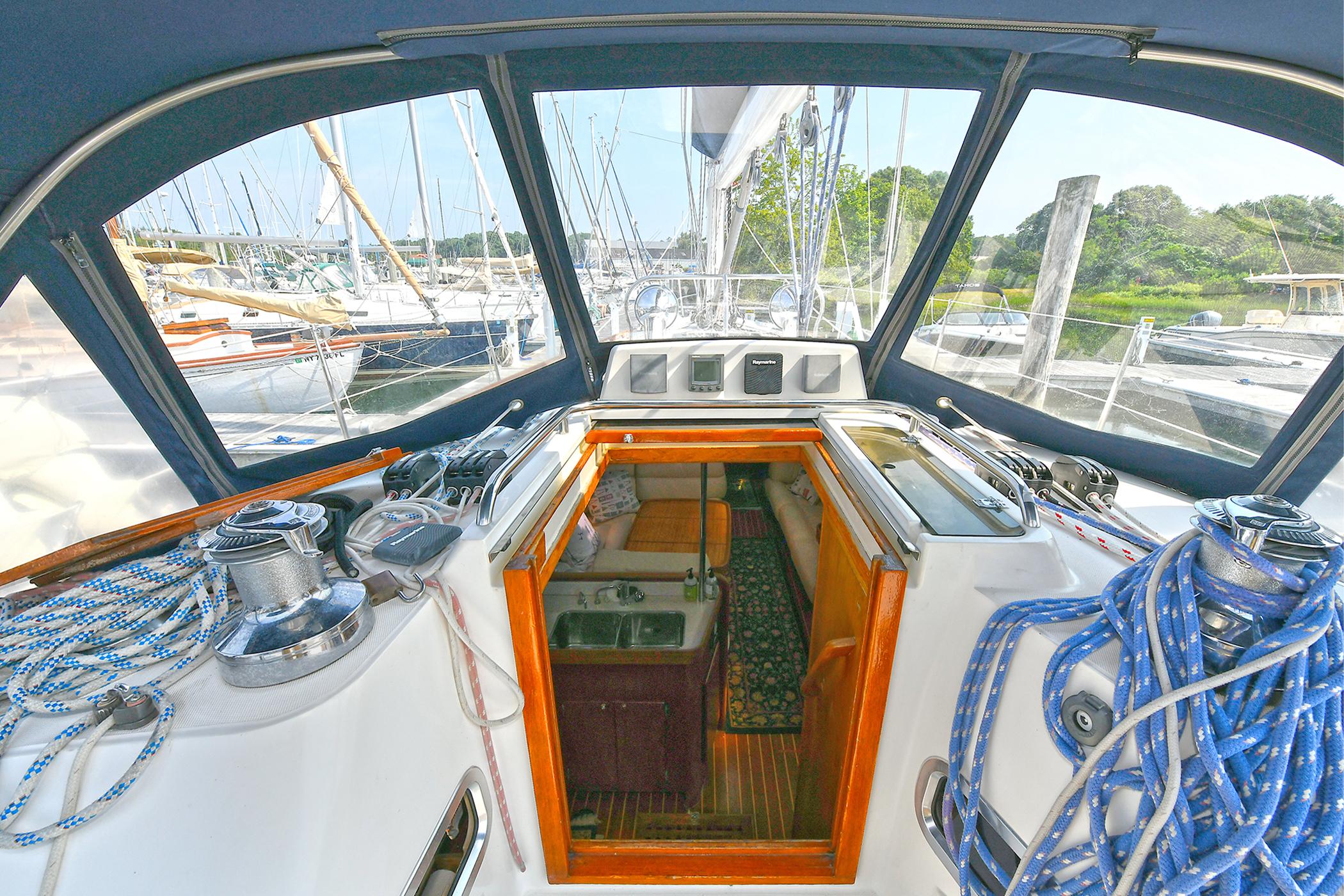 Newport RI Yacht Brokerage