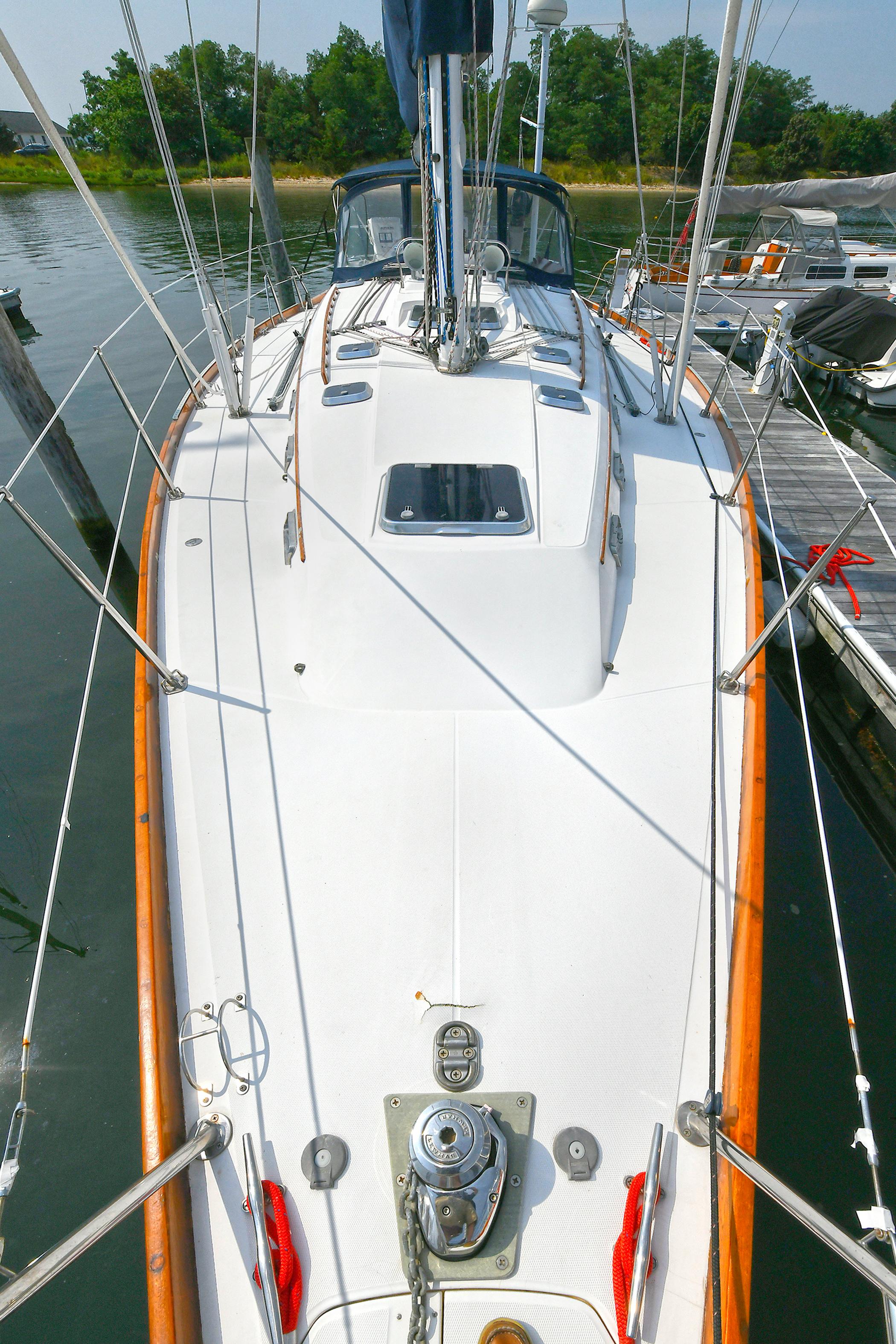 Newport RI Yacht Brokerage